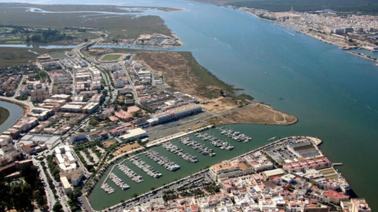 Appartamento El Rincón de Bobber con vistas al Algarve portugués, nuevo a estrenar Ayamonte